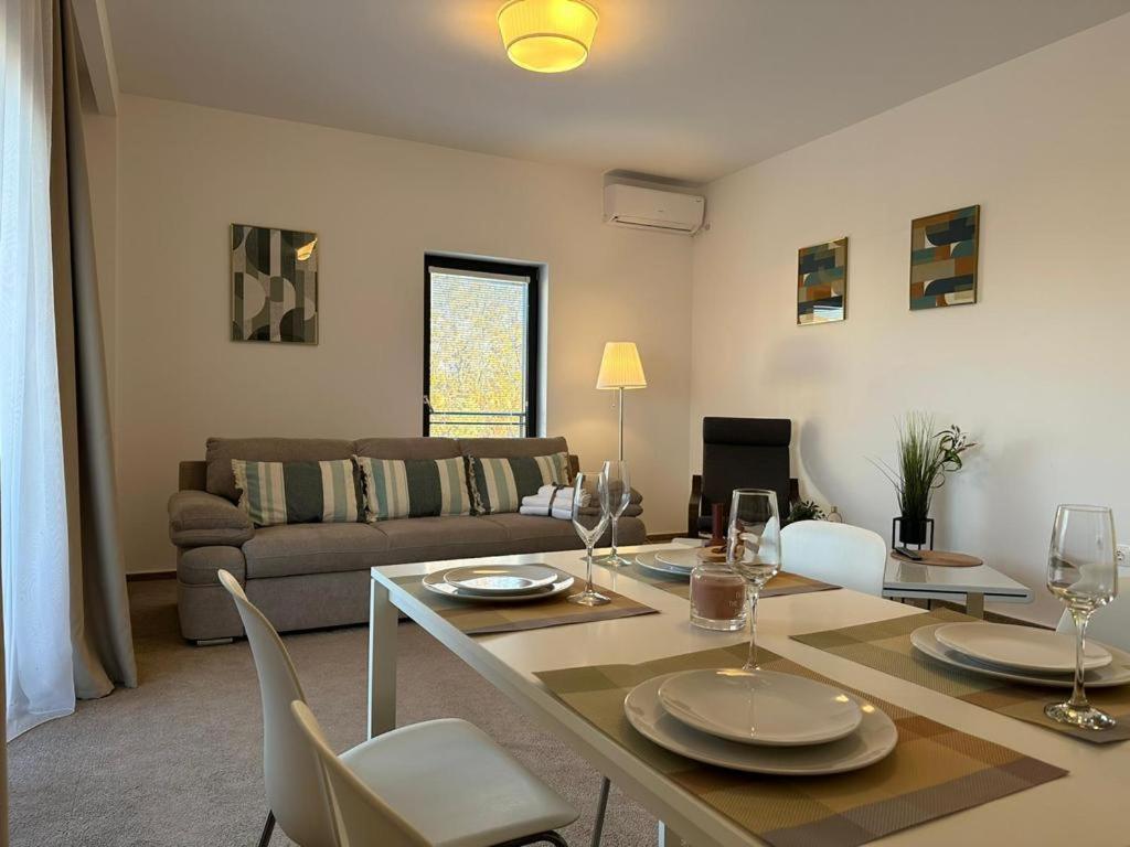 Luxury & By Glam - Parking Free Brasov